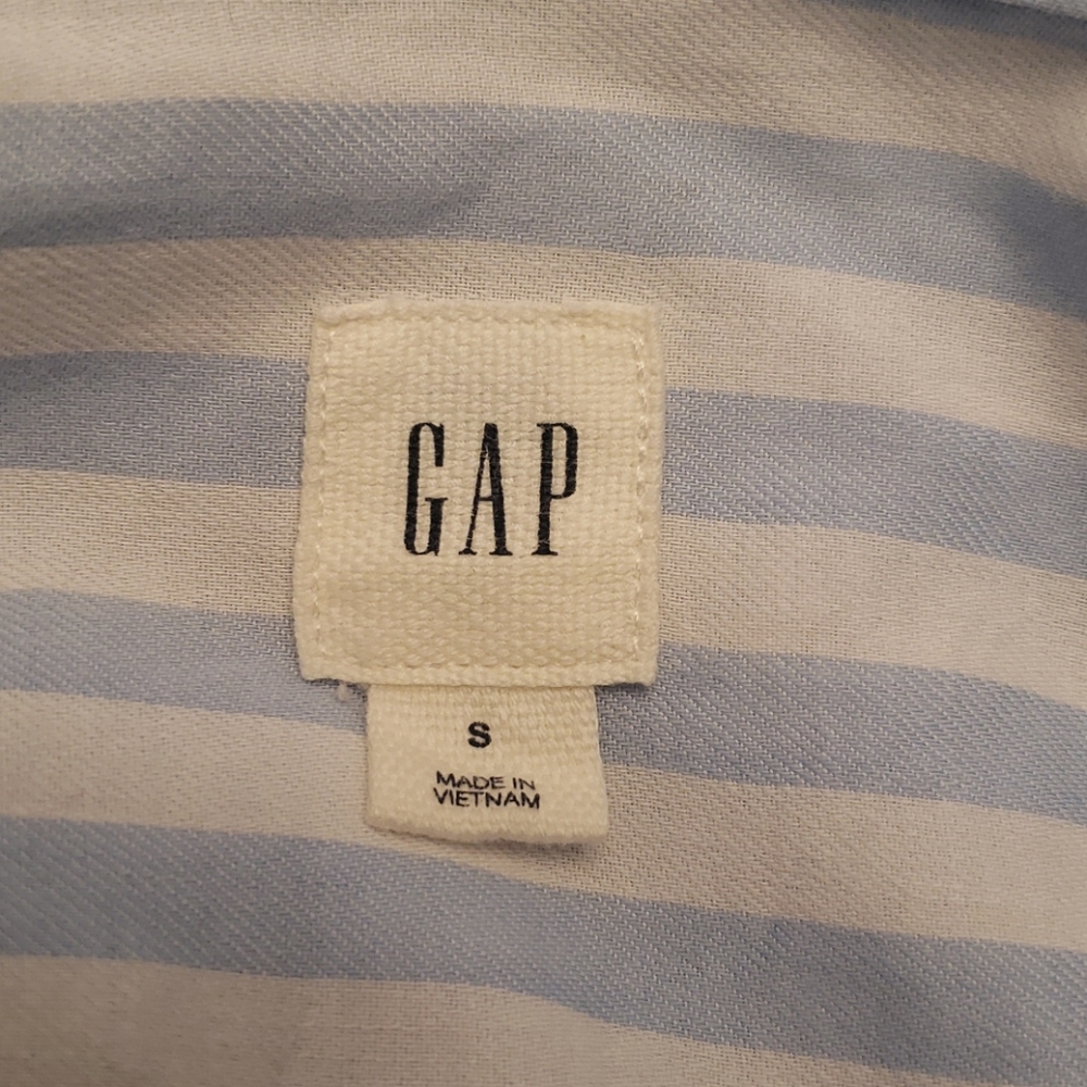 Gap Button Down Blouse Like New - image 7